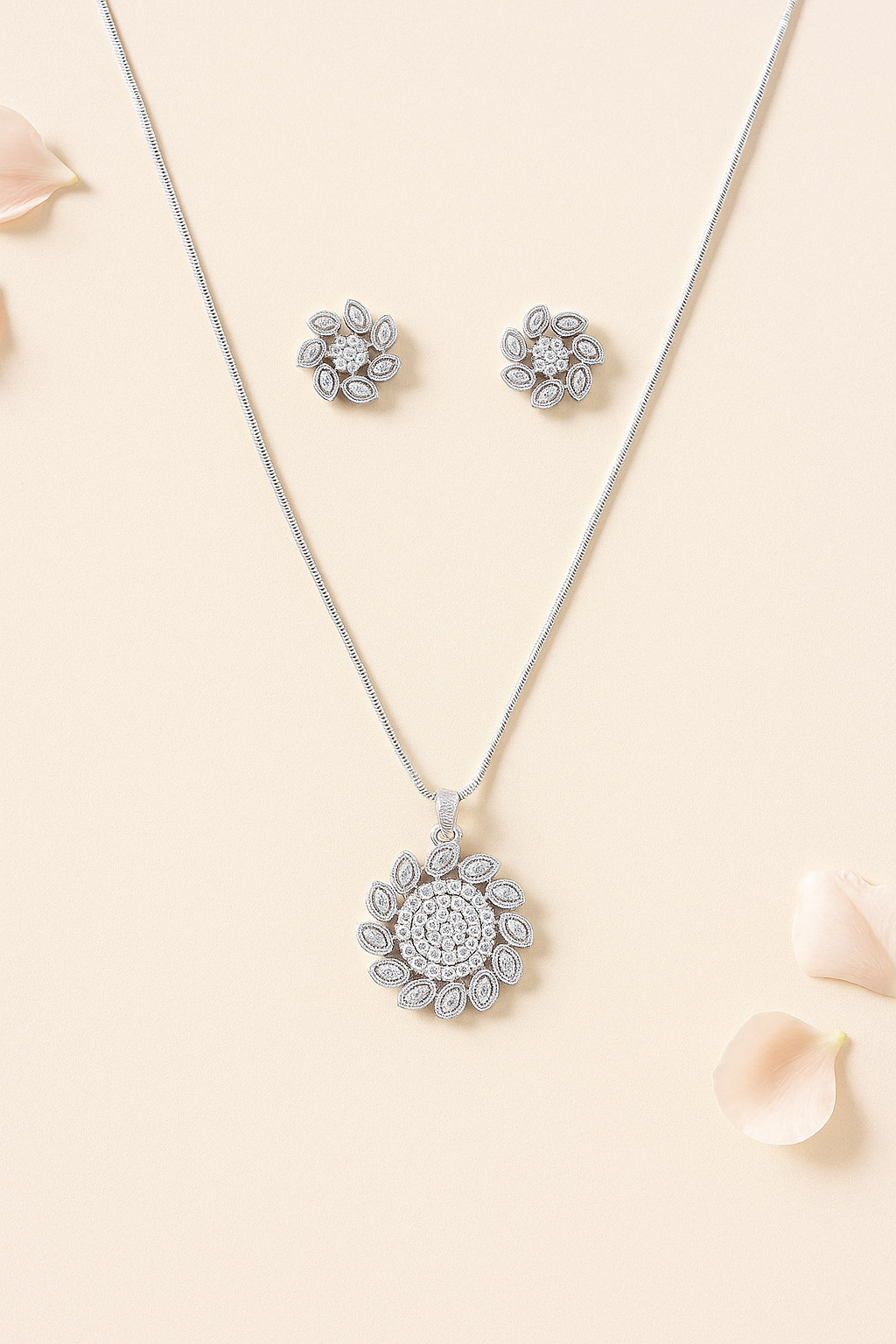 Klassiek Hanger Set – American Diamond Design met Ketting en Oorbellen