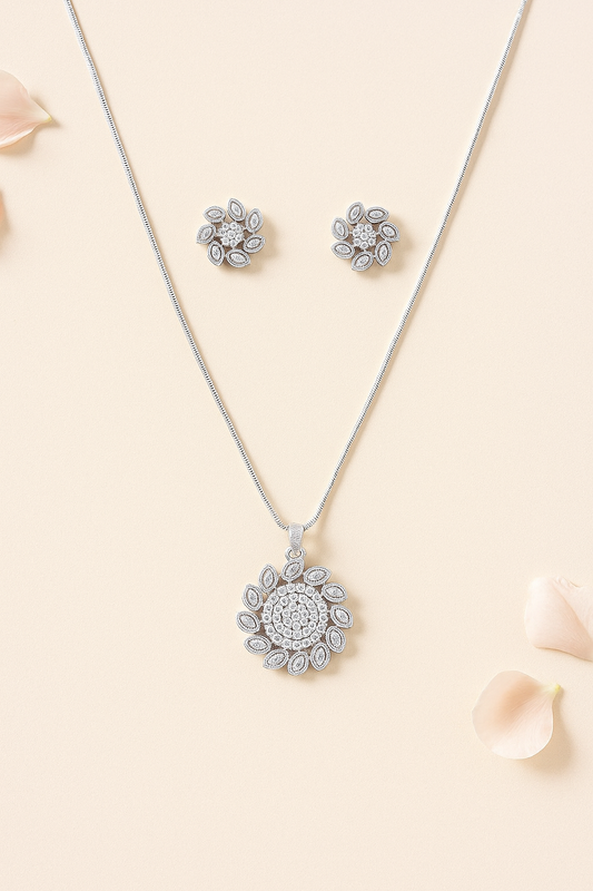 Klassiek Hanger Set – American Diamond Design met Ketting en Oorbellen