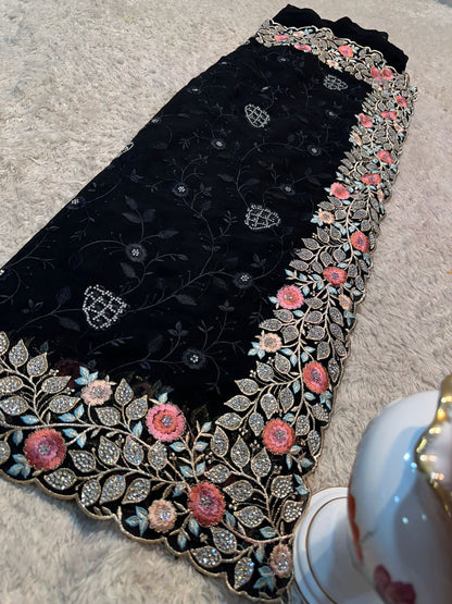 Saree met steentjes en gekleurde bewerking zwart