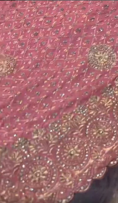 Roze sareestof met strass steentjes
